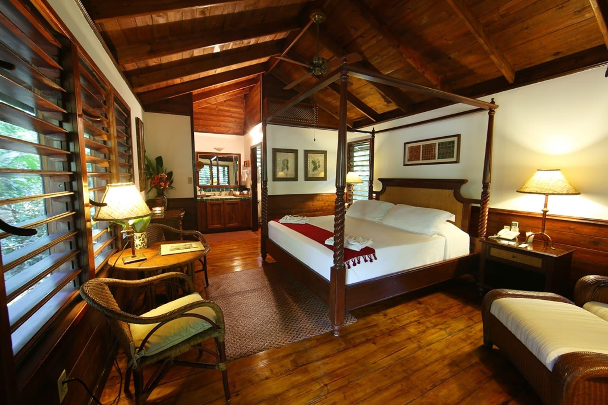 The Lodge & Spa At Pico Bonito El Pino Exterior photo
