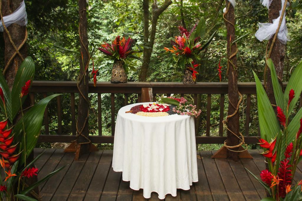 The Lodge & Spa At Pico Bonito El Pino Exterior photo