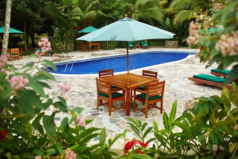 The Lodge & Spa At Pico Bonito El Pino Exterior photo
